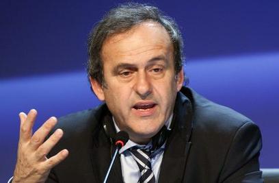 <em>Michel Platini révèlant les coulisses de la Ligue 1</em>