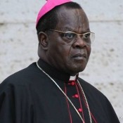 Le cardinal Laurent Monsengwo affirme que les médiocres doivent s'en aller pour que règne la paix